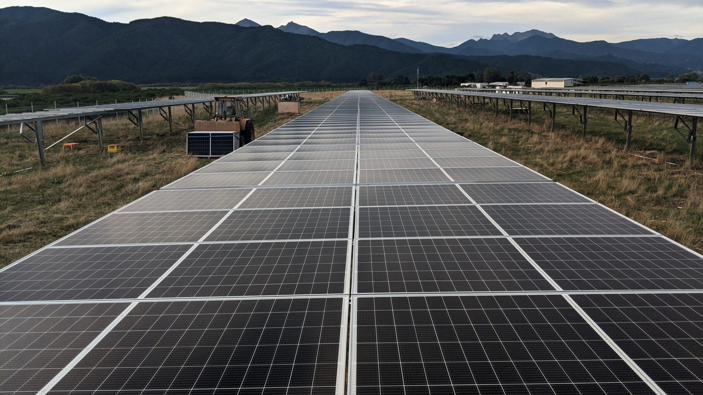Immagine rappresentativa pannello solare per l'articolo dedicato all'importanza di un investimento in impianto fotovoltaico